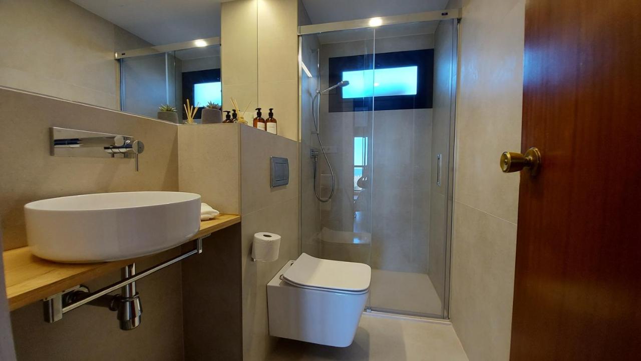 Ferienwohnung Apartamento La Playa “ Free Parking “ Torremolinos Exterior foto