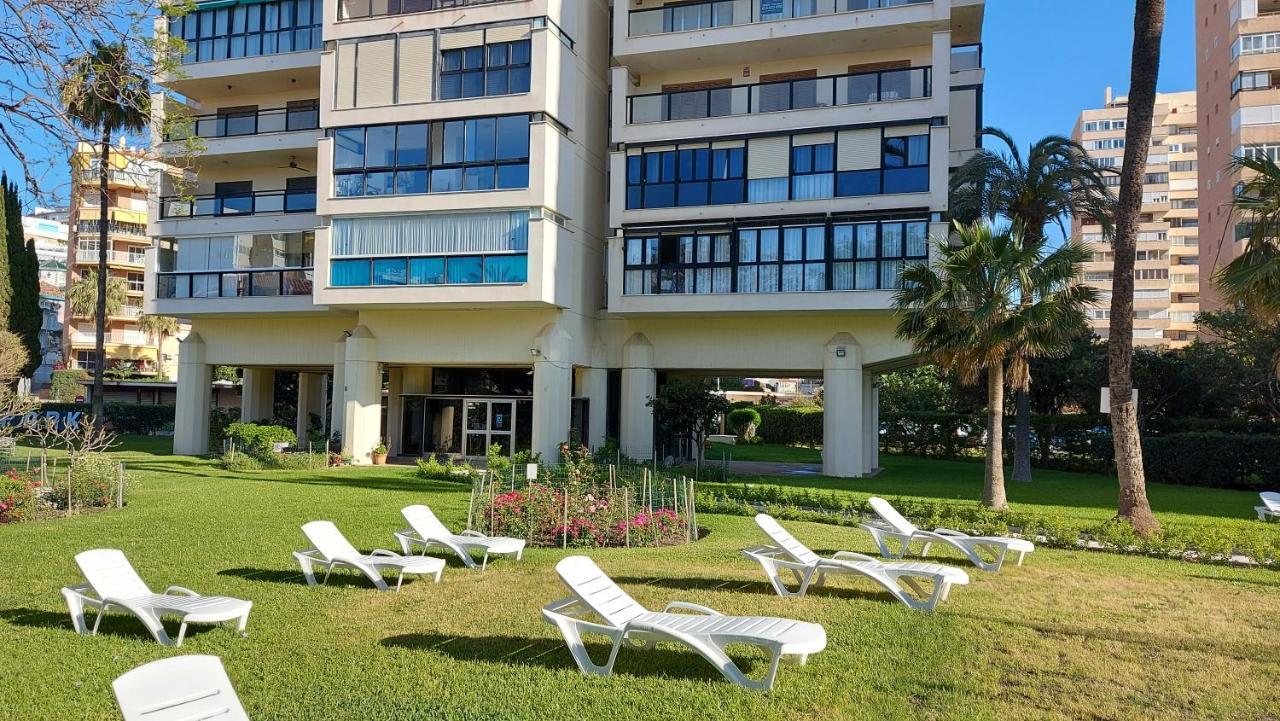 Ferienwohnung Apartamento La Playa “ Free Parking “ Torremolinos Exterior foto